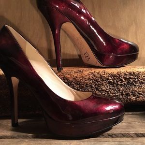 Joan & David Burgundy patent Leather Heels 71/2